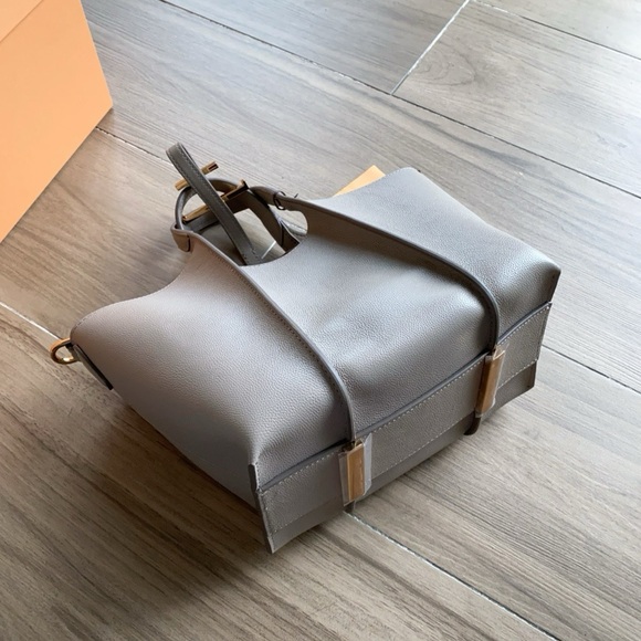 Tod’s handbag T Timeless Mini Bag $2295 NEW with tag - Picture 9 of 12